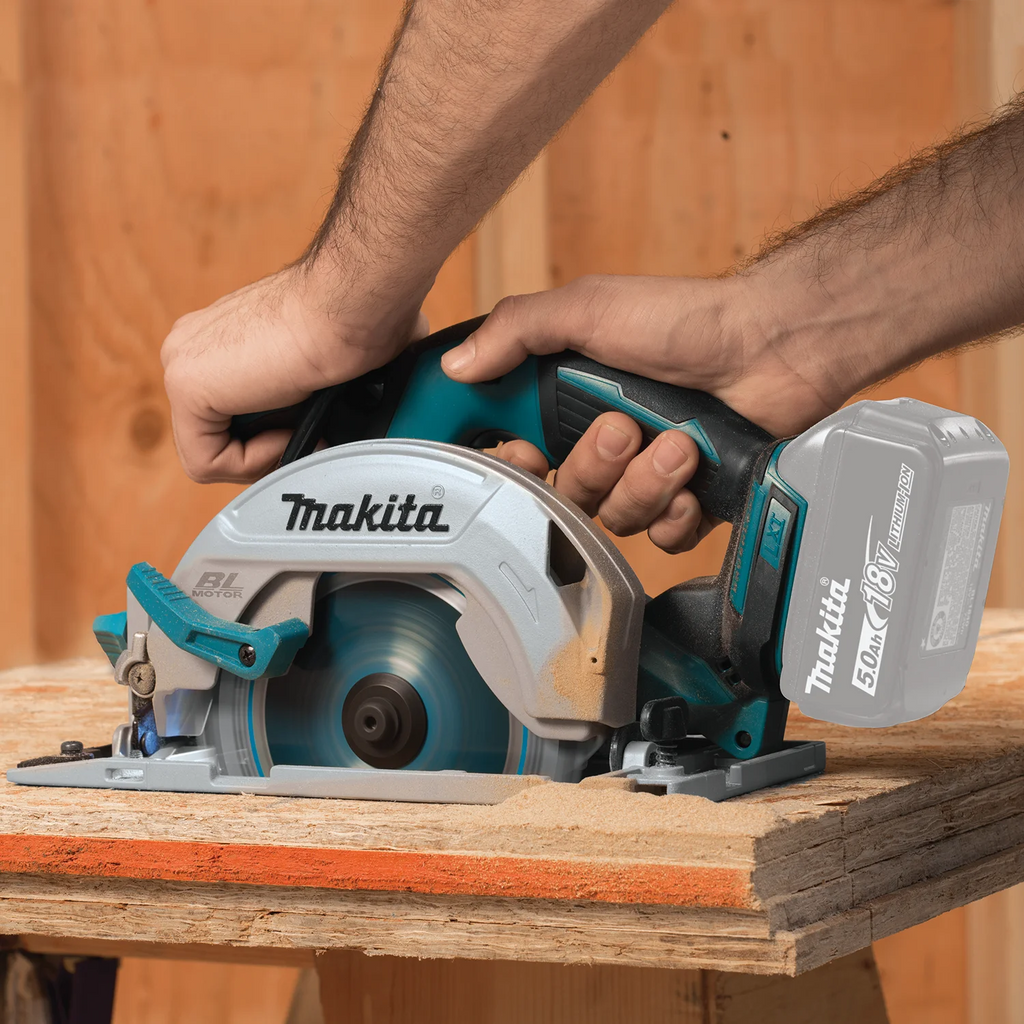 Makita 18V LXT Lithium Ion Brushless Cordless 6 1/2 in Circular Saw - XSH03Z Tool Only