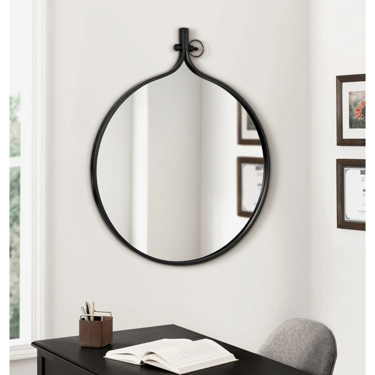 Modern Round Wall Mirror With Decorative Metal Frame