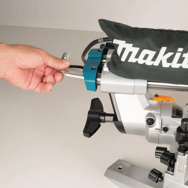 Makita 8-1/2 in. Sliding Compound Miter Saw - LS0815F