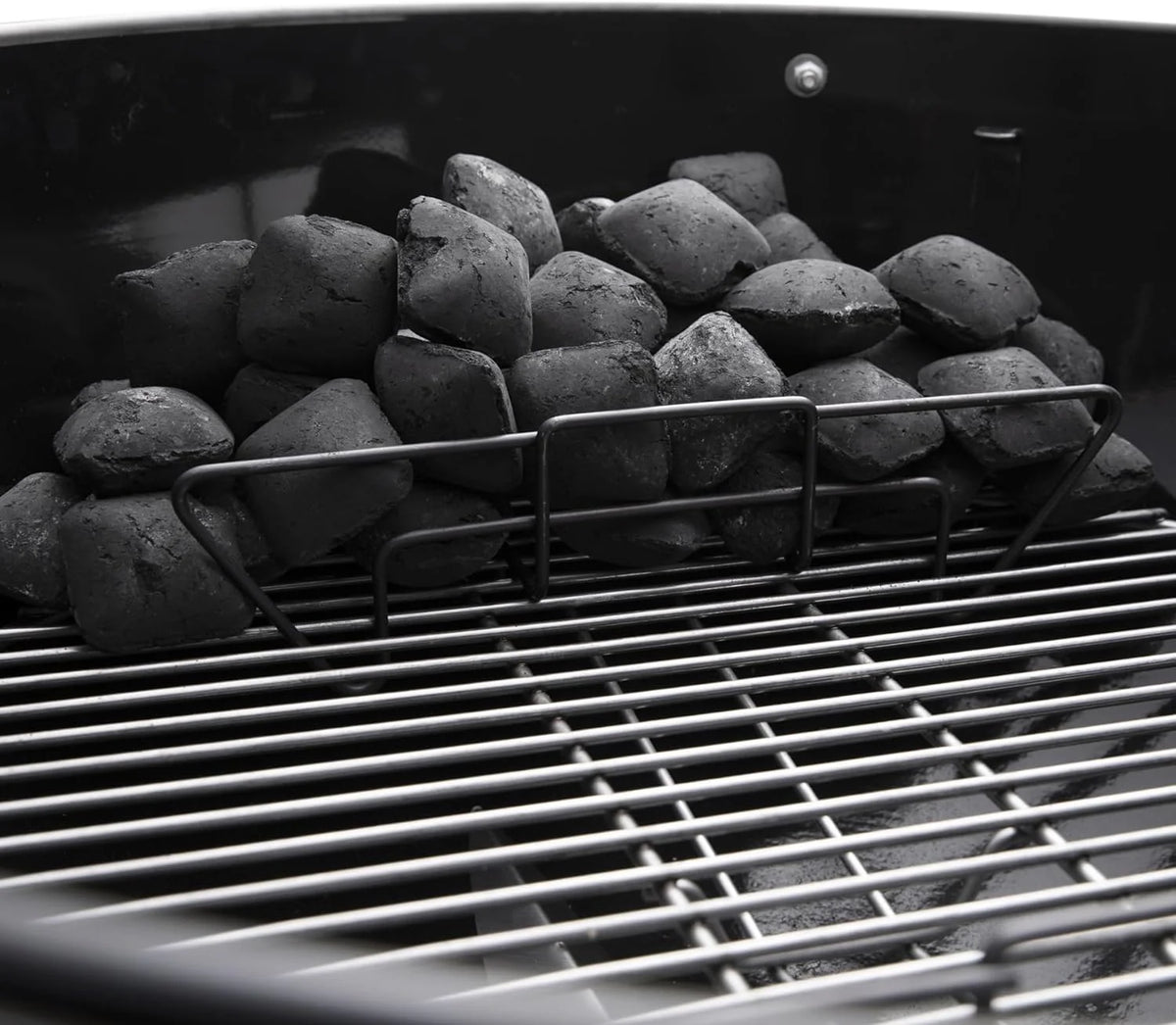Weber Master-Touch Charcoal Grill, 26-Inch, Black - 1500064