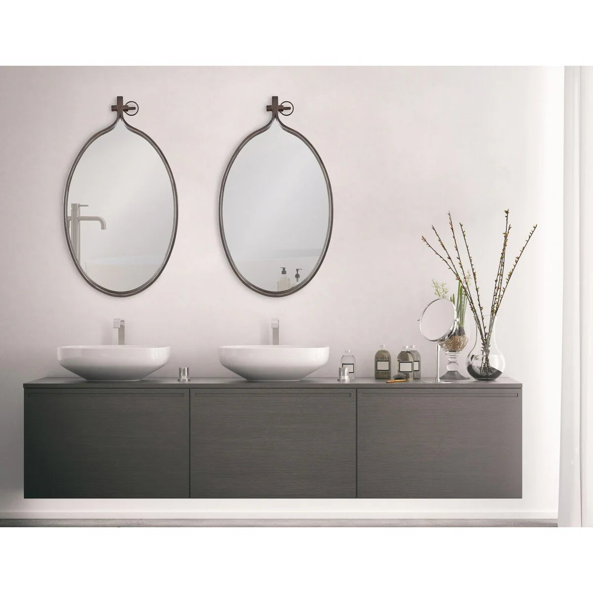 Modern Round Wall Mirror With Decorative Metal Frame